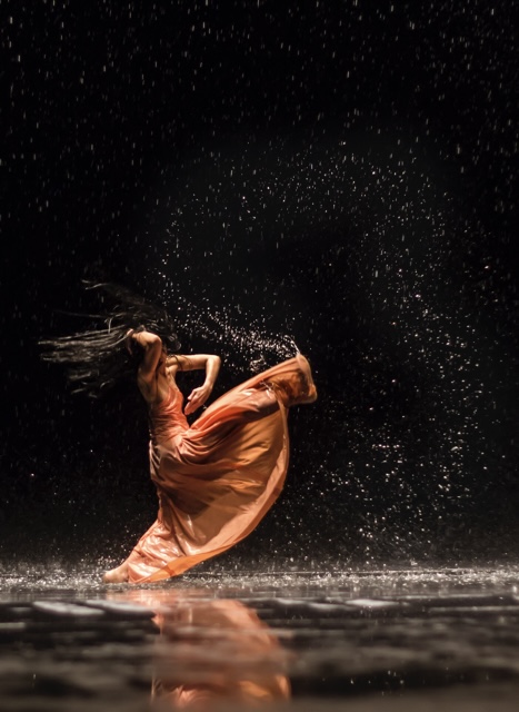 Vollmond__a piece by Pina Bausch__with dance artist Dita Miranda Jasjifi