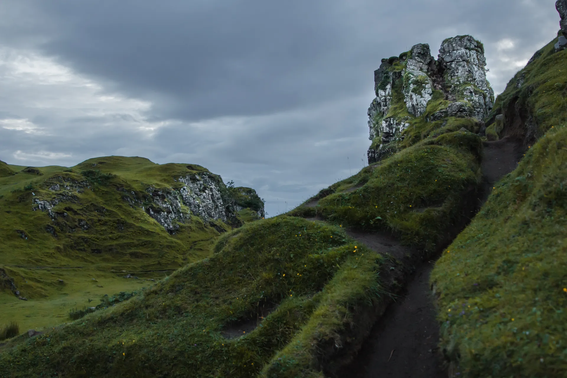 mood isle of skye quiraing scotland 01